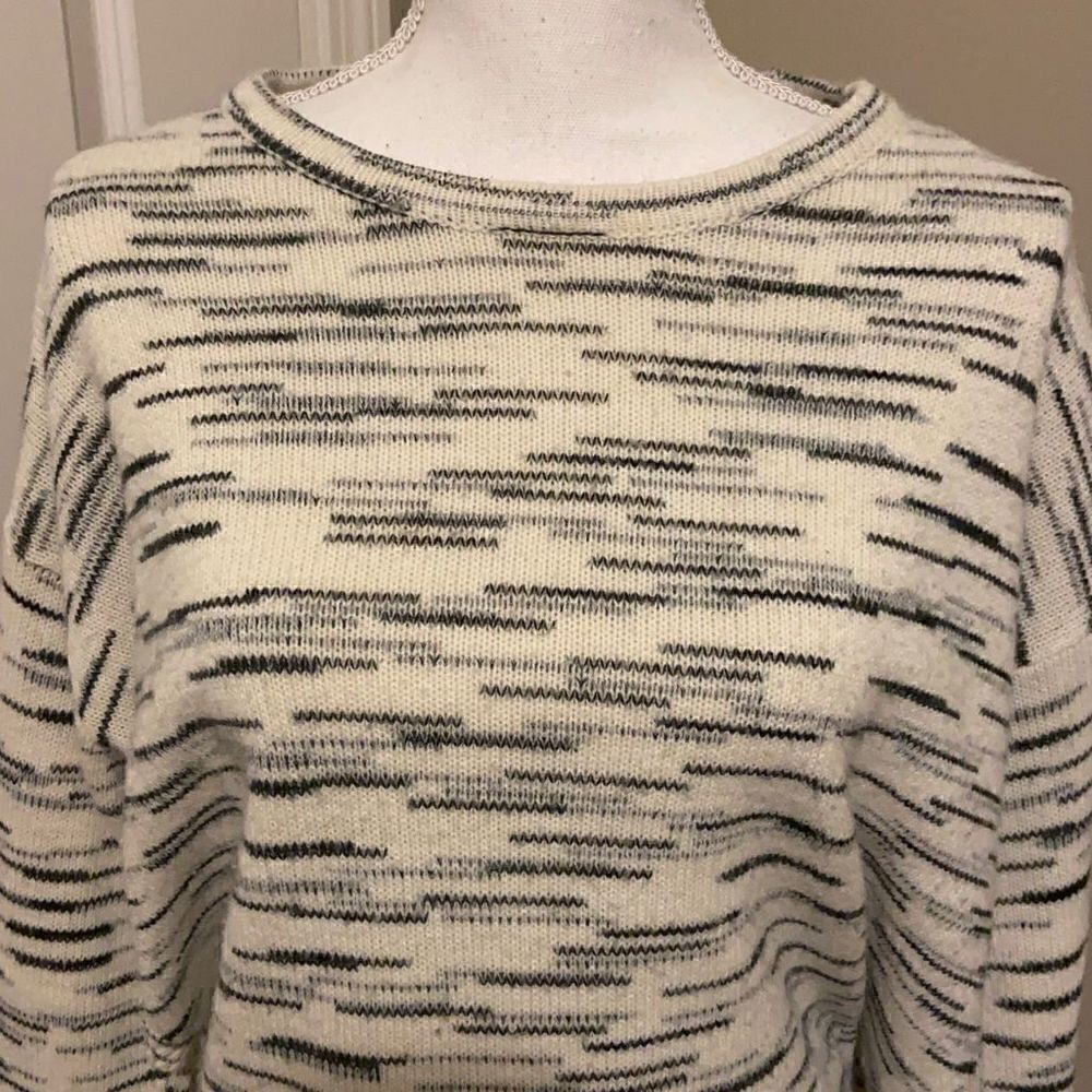 Divided by H&M Knit Sweater - Picture 3 of 5